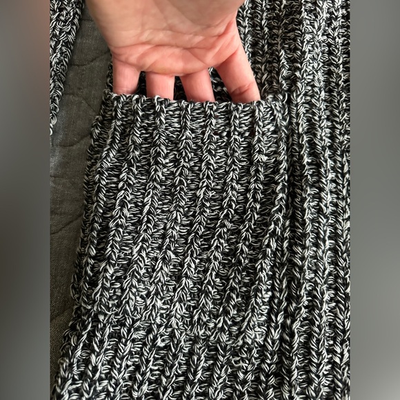 NWT Miracle Sweater black and white hooded cardigan - size M/L - Picture 5 of 10